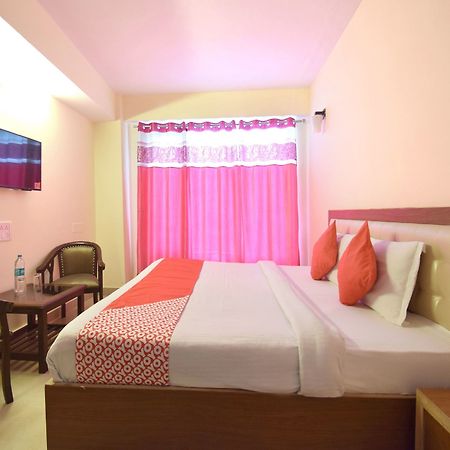 Oyo 8439 Hotel Howard Shimla Bagian luar foto