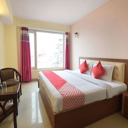 Oyo 8439 Hotel Howard Shimla Bagian luar foto