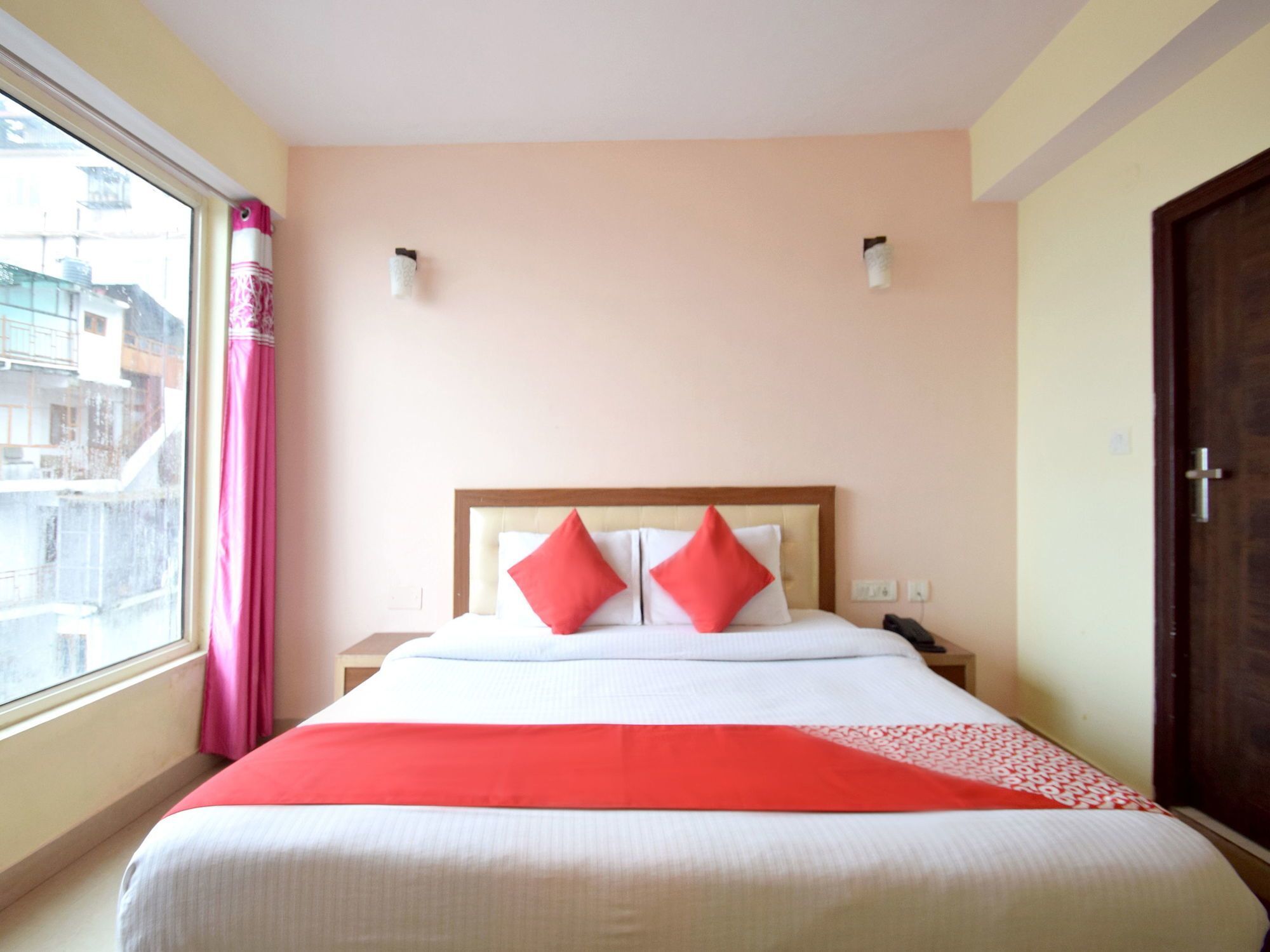 Oyo 8439 Hotel Howard Shimla Bagian luar foto