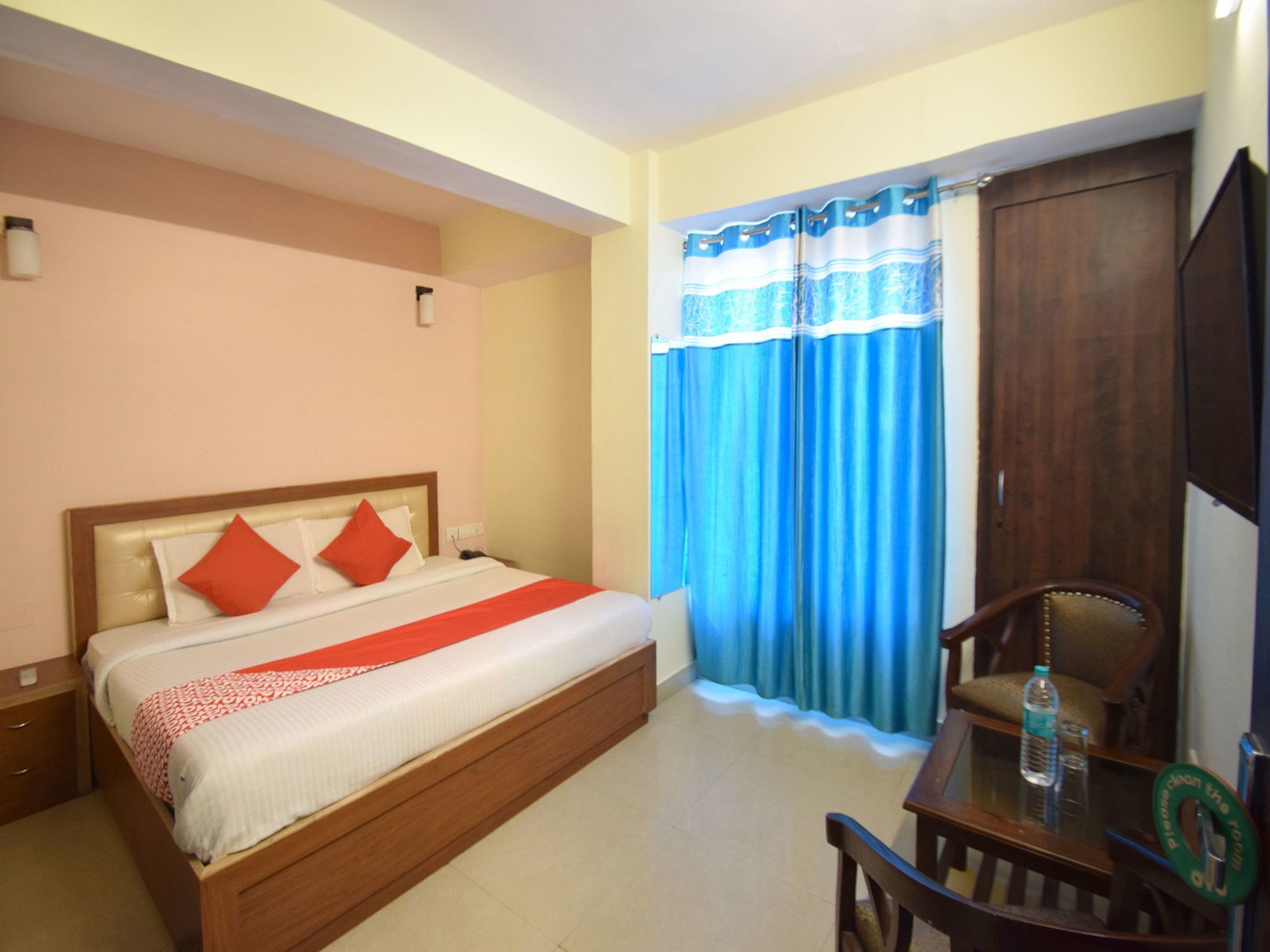 Oyo 8439 Hotel Howard Shimla Bagian luar foto